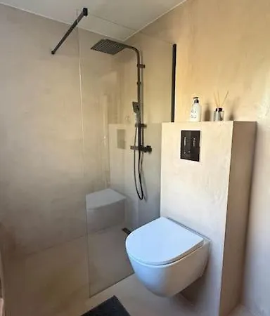 Apartament Vue Mer, Golf Et Jardin
