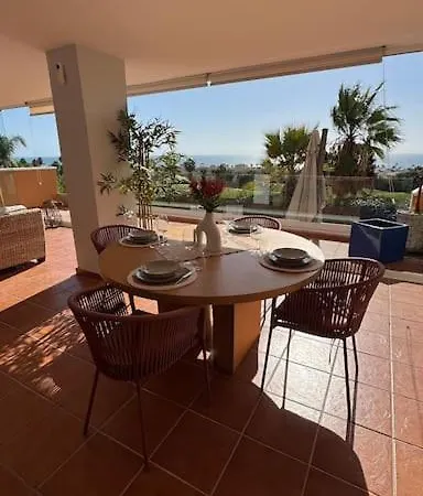 Apartament Vue Mer, Golf Et Jardin Casares